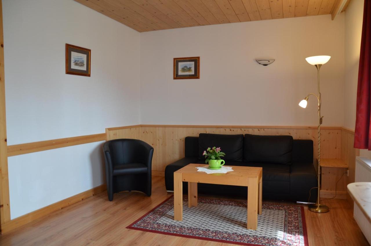 Pension Zum Schreiner Hermagor-Pressegger See Exterior foto