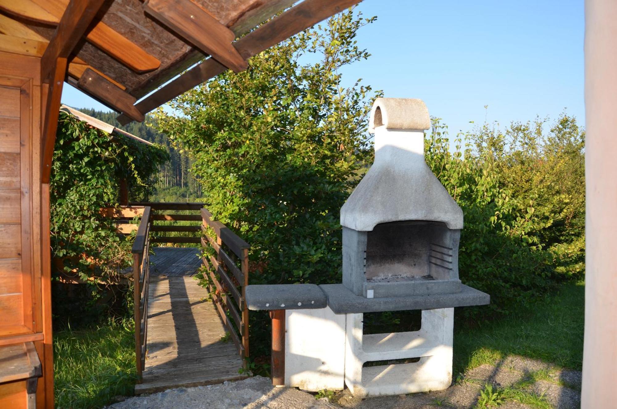 Pension Zum Schreiner Hermagor-Pressegger See Exterior foto